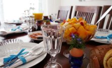 Brunch er blevet en populær madoplevelse, der tiltaler mange mad- og drikkeelskere