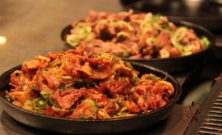 Sådan lærer du lokale madtraditioner at kende, når du rejser